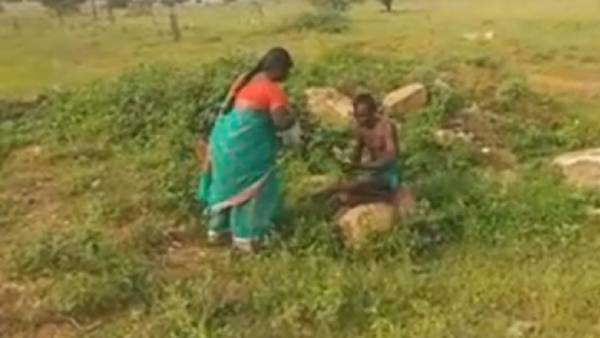 இடுப்பில் இடுப்பில்