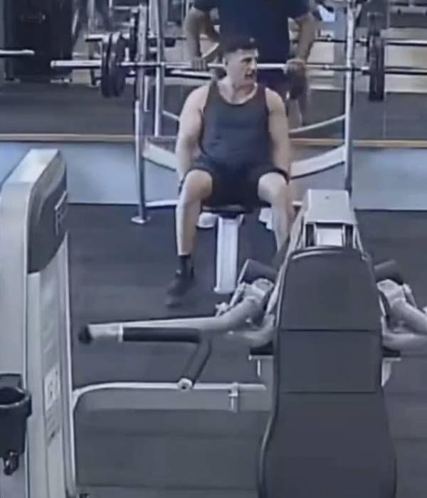 அவள் வருவாளாவில் மிரட்டல்