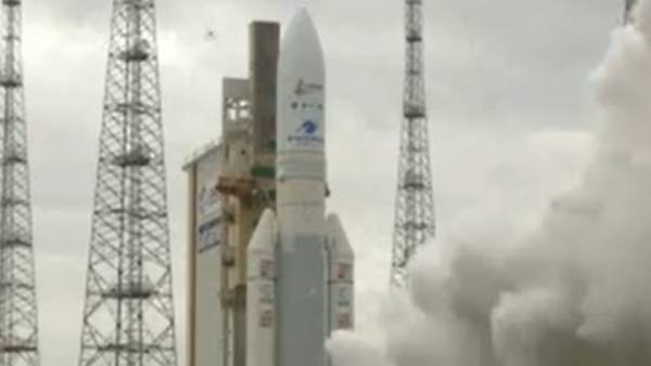 செயற்கைகோள்கள் மோத இருந்தது 