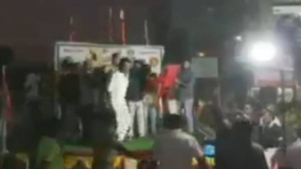  பாதியில் ரத்தான கூட்டம்