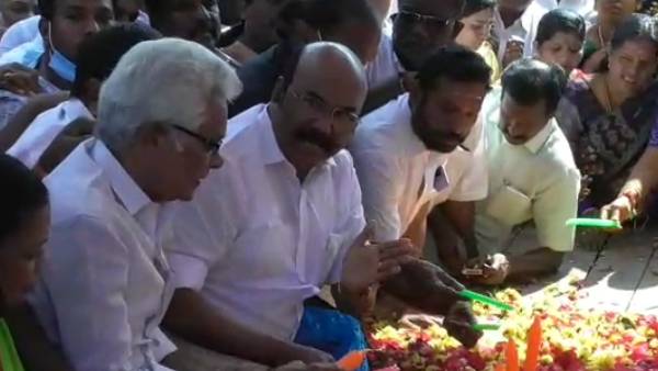 அதிமுக ஆட்சி 