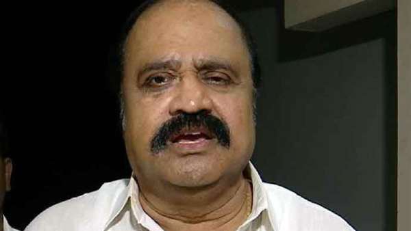 எடப்பாடி மீது புகார் 