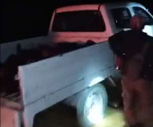 பாதுகாப்பு படை வாகனங்கள் தீக்கிரை பாதுகாப்பு படை வாகனங்கள் தீக்கிரை