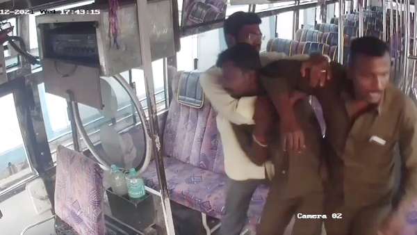 ஓட்டுனர் நடத்துனர்கள் மோதல் ஓட்டுனர் நடத்துனர்கள் மோதல்