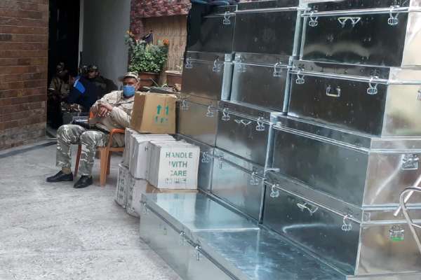 ரூ.800 கோடி ஏய்ப்பு 