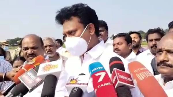 உதயநிதியின் சேவை உதயநிதியின் சேவை