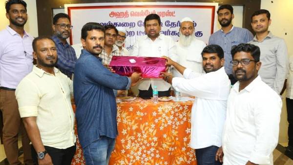  Nawas Kani MP praises those who won in police recruitment service 