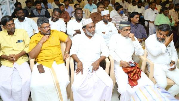  Nawas Kani MP praises those who won in police recruitment service 