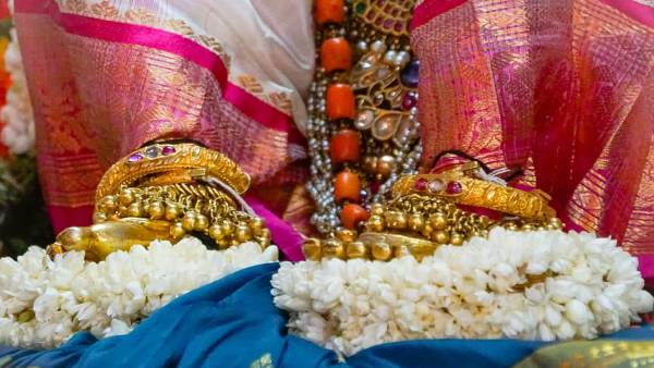 அலங்காரம் அலங்காரம்