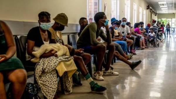 மின்னல் வேகத்தில் பரவும் கொரோனா