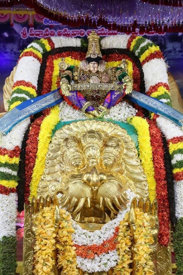  பத்மாவதி தாயார் 