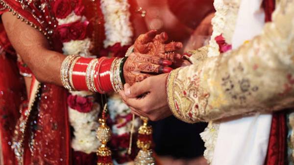 தினசரி திருமணங்கள் 