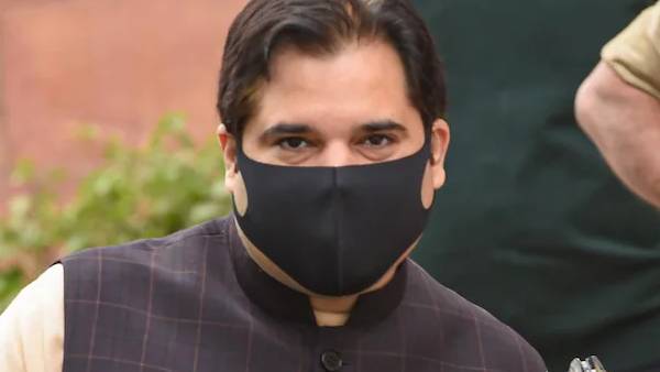 வருண்காந்தி கருத்தால் அதிர்ச்சி வருண்காந்தி கருத்தால் அதிர்ச்சி