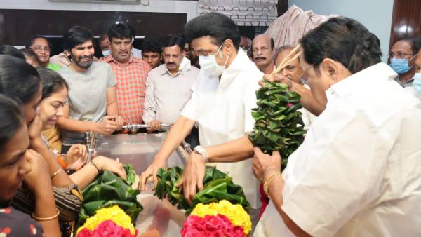 கருணாநிதியின் நிழலாக இருந்தவர் கருணாநிதியின் நிழலாக இருந்தவர்