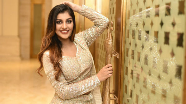 சமூக வலைத்தளத்தில் ஆக்டிவ்