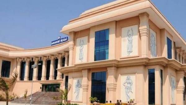 கலைவாணர் அரங்கத்தில் கூட்டத்தொடர் கலைவாணர் அரங்கத்தில் கூட்டத்தொடர்