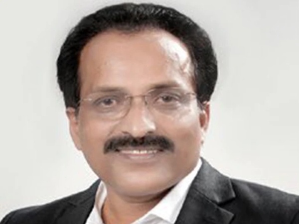 நிபுணத்துவம் பெற்றவர் 