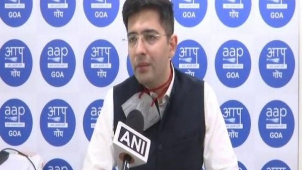 தலித்துகளை அவமதிக்கிறது தலித்துகளை அவமதிக்கிறது