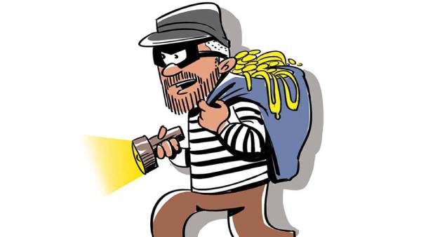 ரயில்வே ஊழியர் மனைவியுடன் கைது 