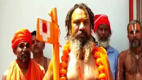 முஸ்லிம்கள் எதிர்ப்பு பேச்சு 