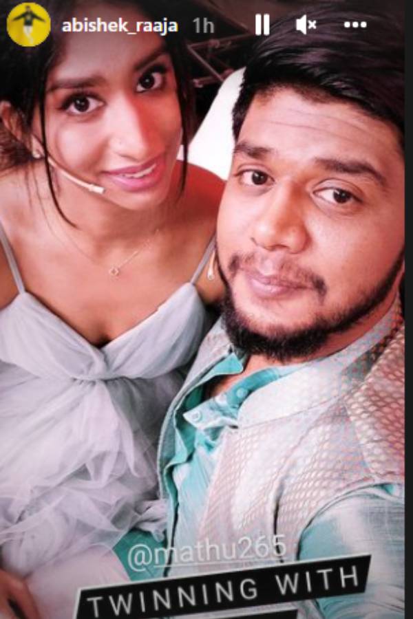 வலம்வரும் புகைப்படங்கள்