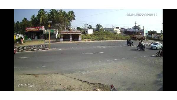  Pollachi car bike accident caught on cctv footage video 