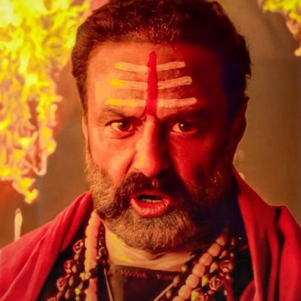 ஆக்ஷன் ஹீரோ