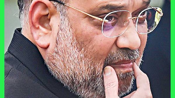 4 ல் ஒரு பங்கு 4 ல் ஒரு பங்கு