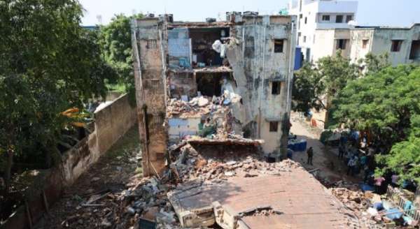 குடிசை மாற்று வாரியம்' 