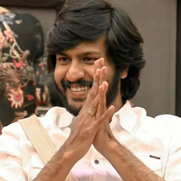 பணப்பெட்டியோடு வெளியேறிய சிபி பணப்பெட்டியோடு வெளியேறிய சிபி