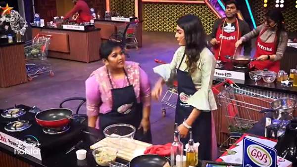 முதல்நாளே கிழிஞ்சி போச்சி