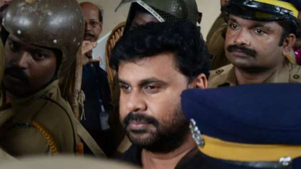  நடிகை திலீப் வழக்கு 