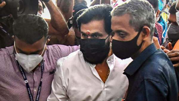 திலீப் கைதாக வாய்ப்பு திலீப் கைதாக வாய்ப்பு