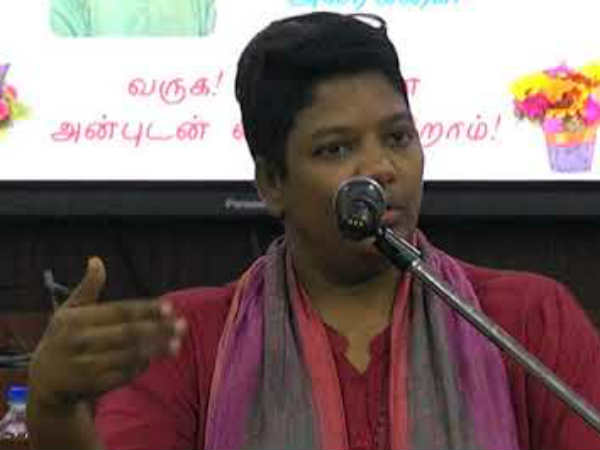 குரலிலும் கவர்ச்சியா? 