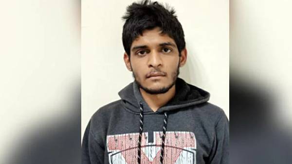 யார் இவர் யார் இவர்