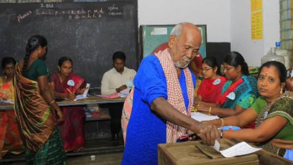 தேர்தல் நடத்தை விதிகள் அமலுக்கு வந்தன தேர்தல் நடத்தை விதிகள் அமலுக்கு வந்தன