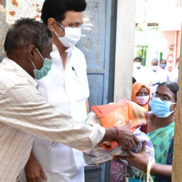  தரமற்ற பொங்கல் பரிசு 