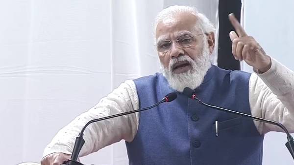 மோடியின் அறிவிப்பு மோடியின் அறிவிப்பு