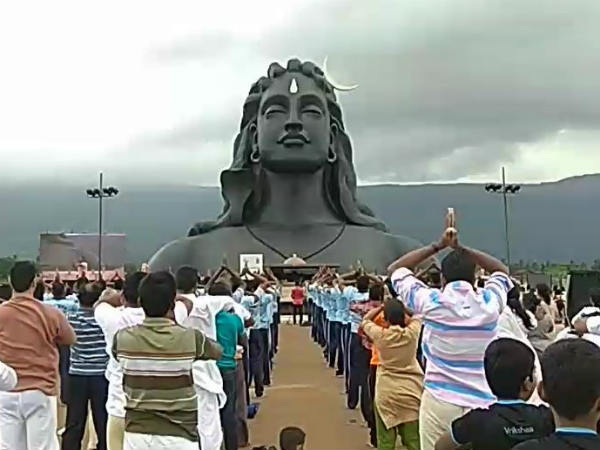  ஈஷா யோகா மையம்