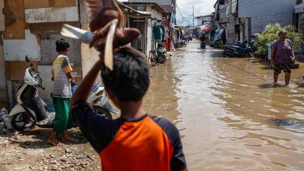 கடல் ஆக்கிரமிப்பு 