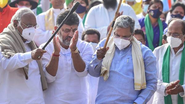 Karnataka Congress temporarily suspends Mekedatu foot march Karnataka Congress temporarily suspends Mekedatu foot march