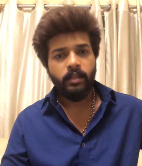 உதவி செய்த ரசிகர்கள்