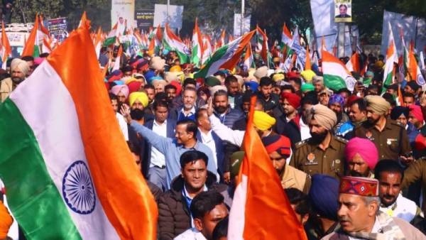  தேர்தல் களம் 