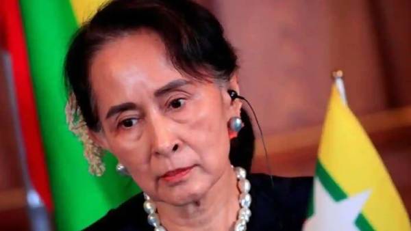 வாக்கி-டாக்கிகள் தொடர்பான வழக்கு 