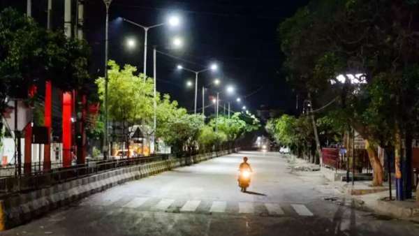 இரவு ஊரடங்கு இரவு ஊரடங்கு