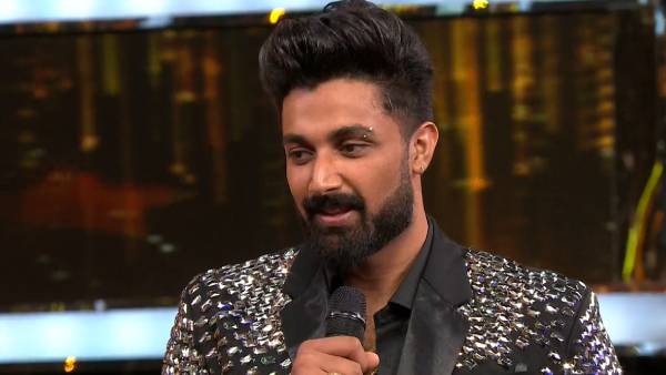 பிக் பாஸ் நிகழ்ச்சியில் அறிமுகம் பிக் பாஸ் நிகழ்ச்சியில் அறிமுகம்