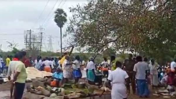 ஆண்கள் மட்டுமே பங்கேற்ற திருவிழா 