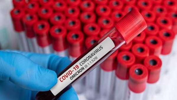 காது அடைக்கும் 