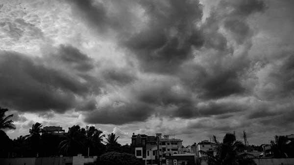 வானம் மேகமூட்டம் 