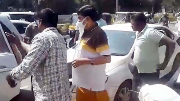 கர்நாடகாவில் கைது 